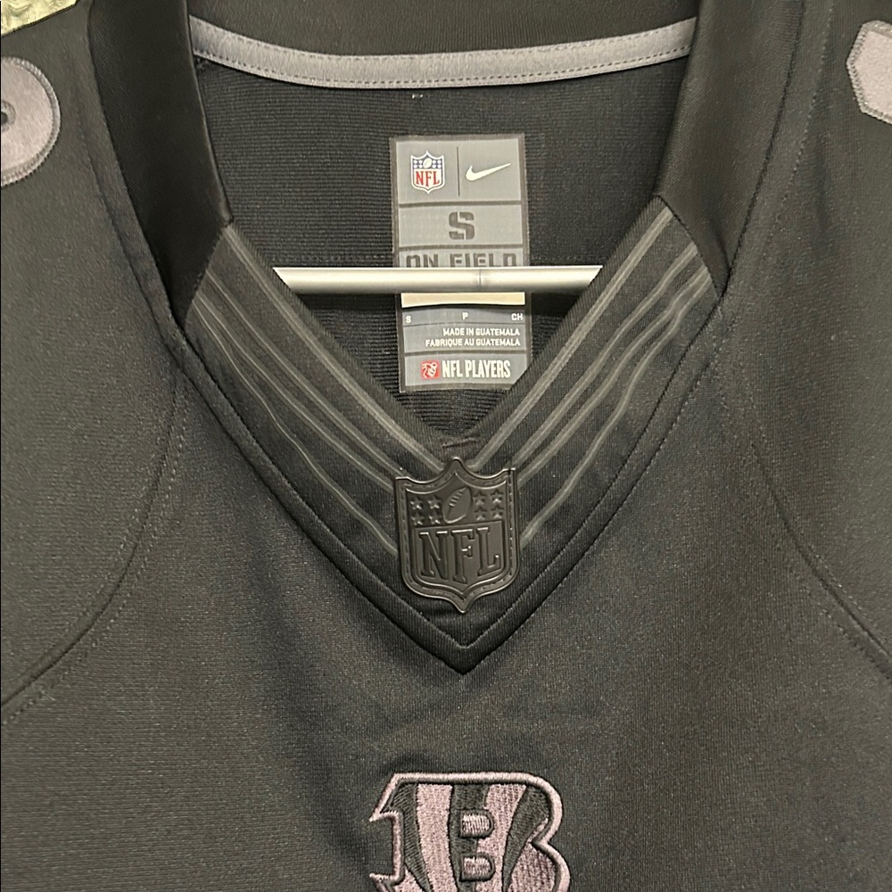 Nike NFL Cincinnati Bengals AJ Green Blackout Football Jersey Men S Stitched - Picture 2 of 4